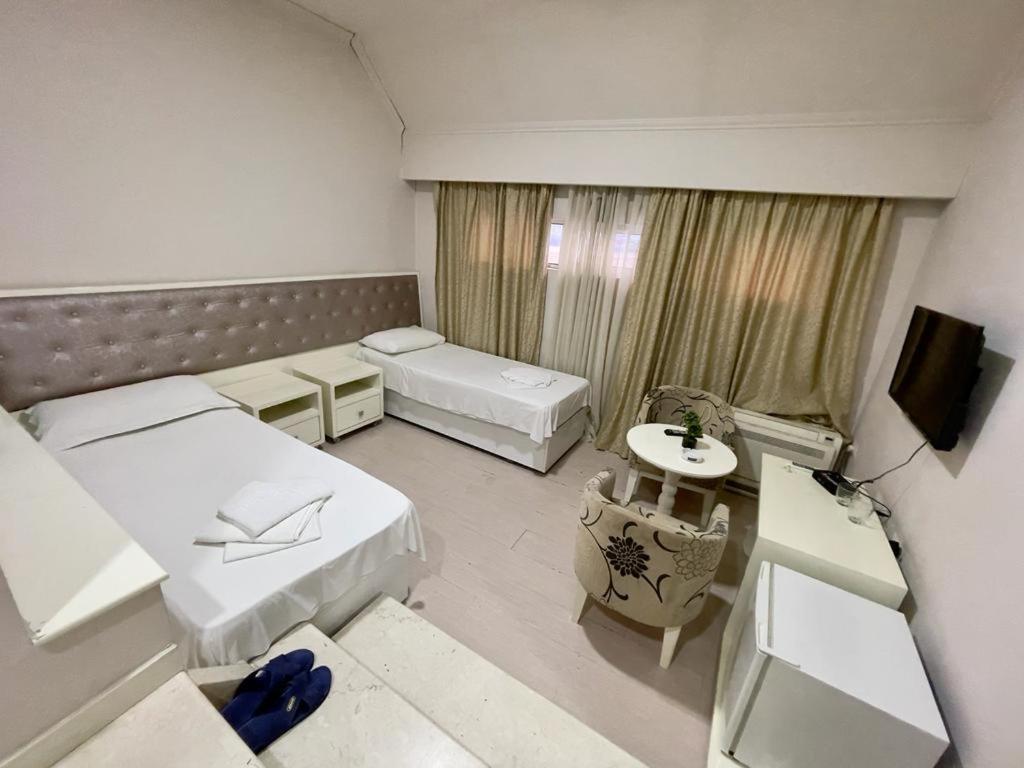 Select City Center Hotel Tirana Eksteriør billede