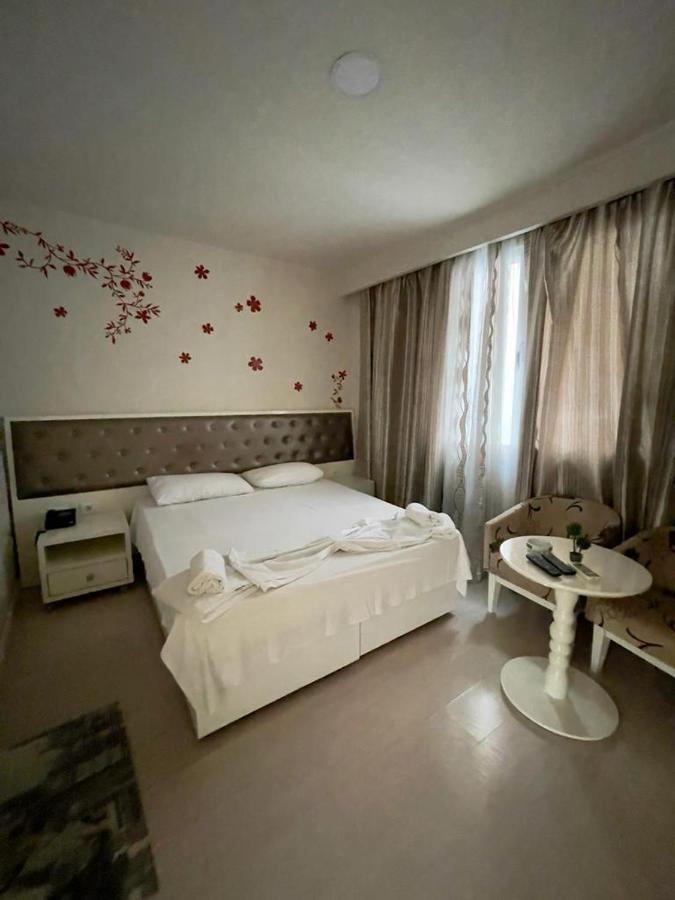 Select City Center Hotel Tirana Eksteriør billede