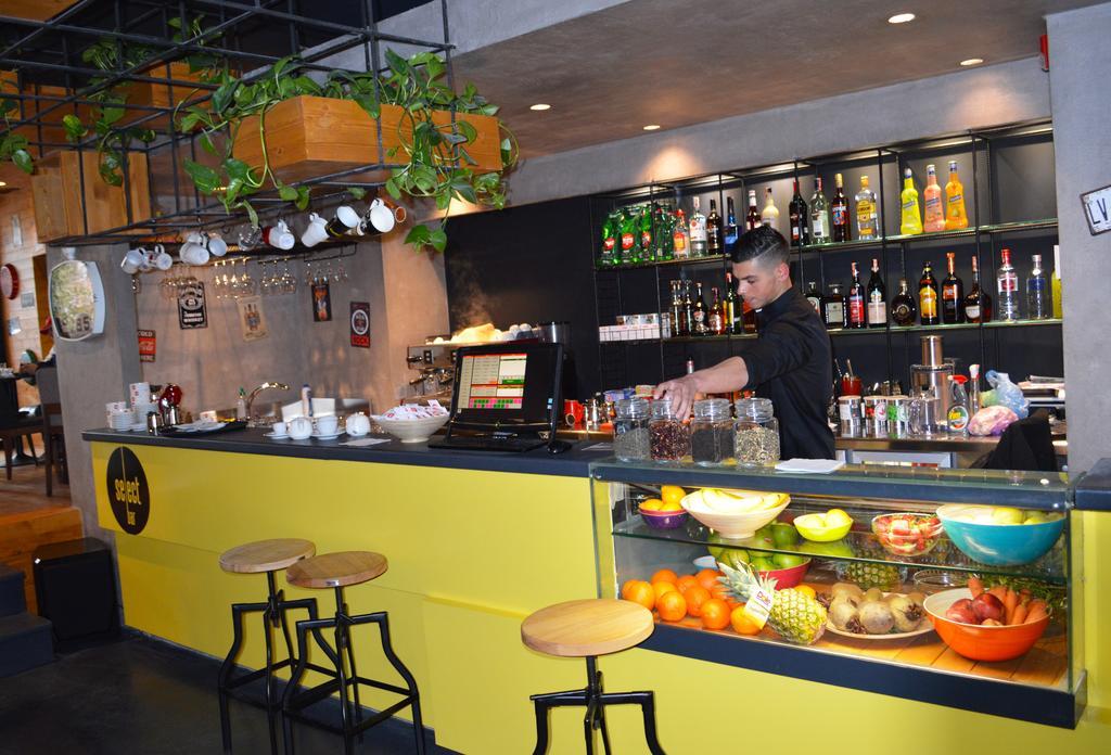 Select City Center Hotel Tirana Eksteriør billede