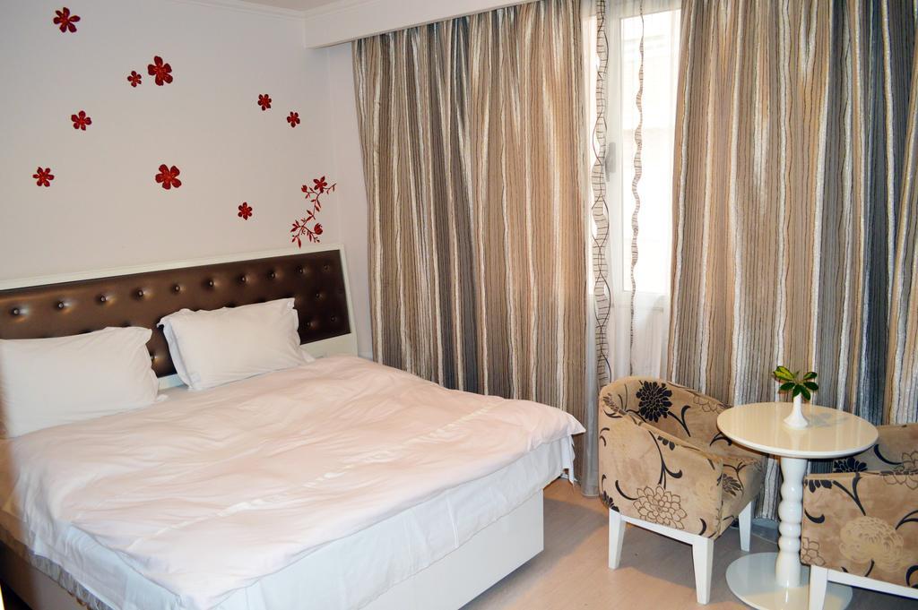 Select City Center Hotel Tirana Eksteriør billede