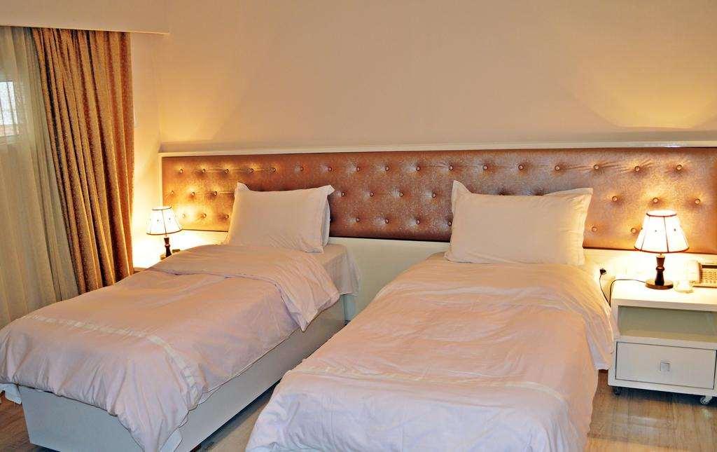 Select City Center Hotel Tirana Værelse billede